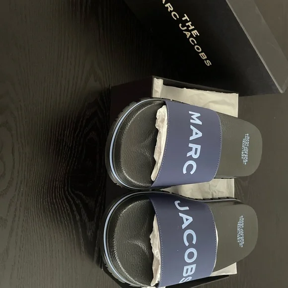 NEW IN BOX MARC JACOBS slides Navy size 5-11 - Picture 4 of 6